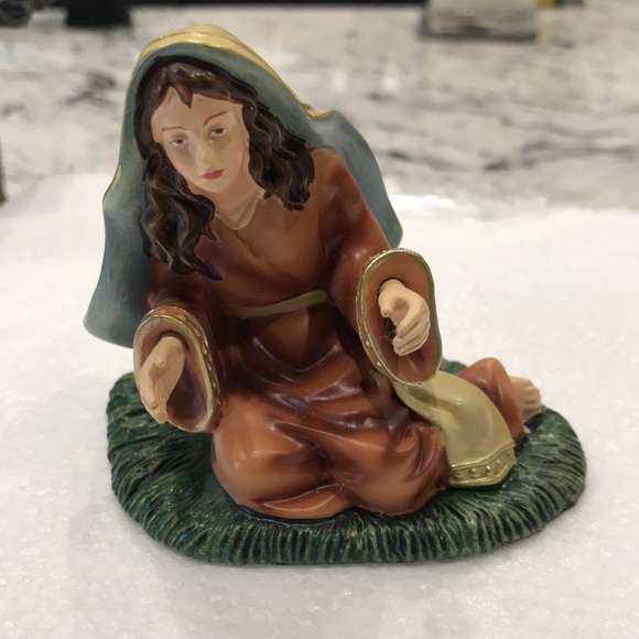 Thomas Kinkade “The Holy Family & Holy Night Crèche” sculpture set - Picture 6 of 15